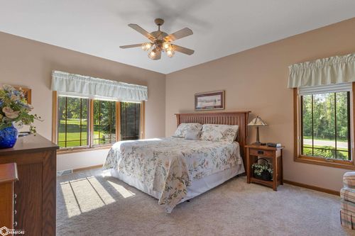 15261 Dodge Ave, Clear Lake, IA, 50428-8772 | Card Image