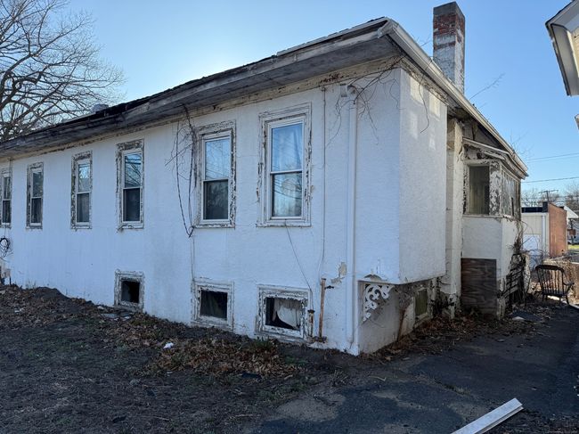 1 Knox St, House other with 3 bedrooms, 1 bathrooms and 6 parking in Enfield CT | Image 13