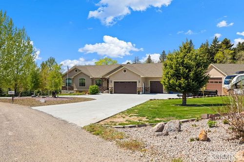 5465 Rio Seco Dr, Idaho Falls, ID, 83406-5067 | Card Image