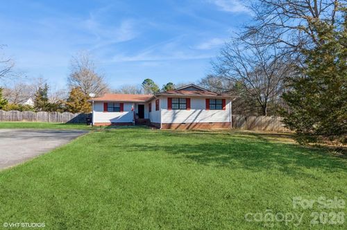 9938 Sandra Ln, Fort Mill, SC, 29707-8680 | Card Image