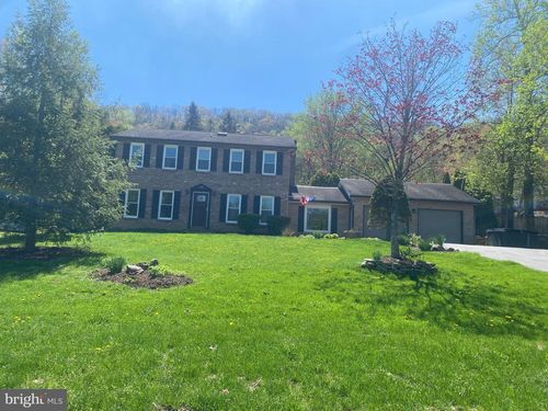 250 River Dr, BLOOMSBURG, PA, 17815-8214 | Card Image