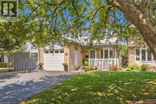 2407 Hemlock Court, Burlington, ON, L7M1X7 | Card Image