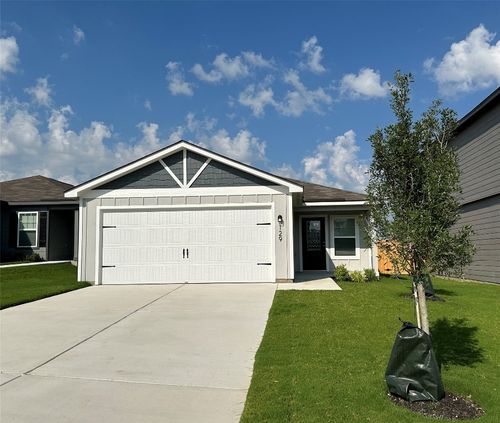 129 Morrison Dr, Jarrell, TX, 76537-2090 | Card Image