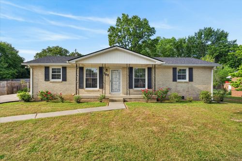 102 Rainbow St, Clarksville, TN, 37042-5562 | Card Image