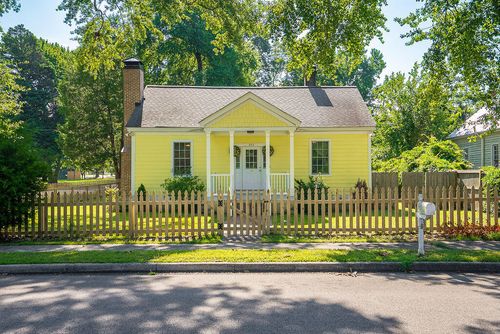 252 Chesterfield St N, Aiken, SC, 29801-3936 | Card Image