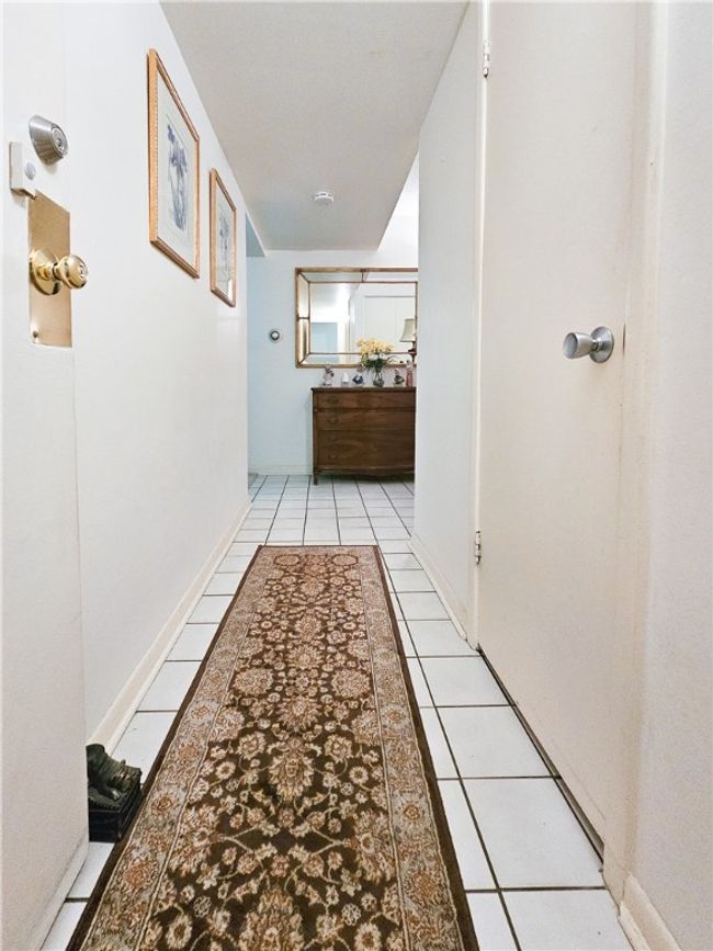 APT-209E - 2120 Greentree Rd, Condo with 2 bedrooms, 2 bathrooms and null parking in Pittsburgh PA | Image 17