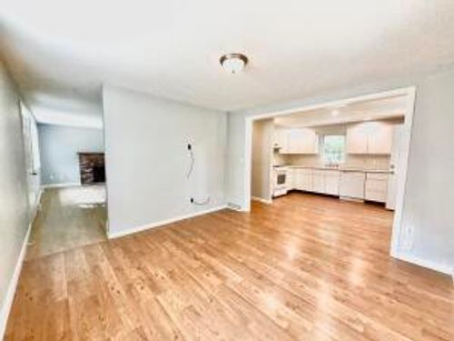 49 Saint Marks Rd, Teaticket, MA, 02536-5871 | Card Image