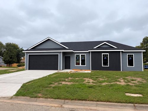 401 N Joyce St, Solomon, KS, 67480-8226 | Card Image