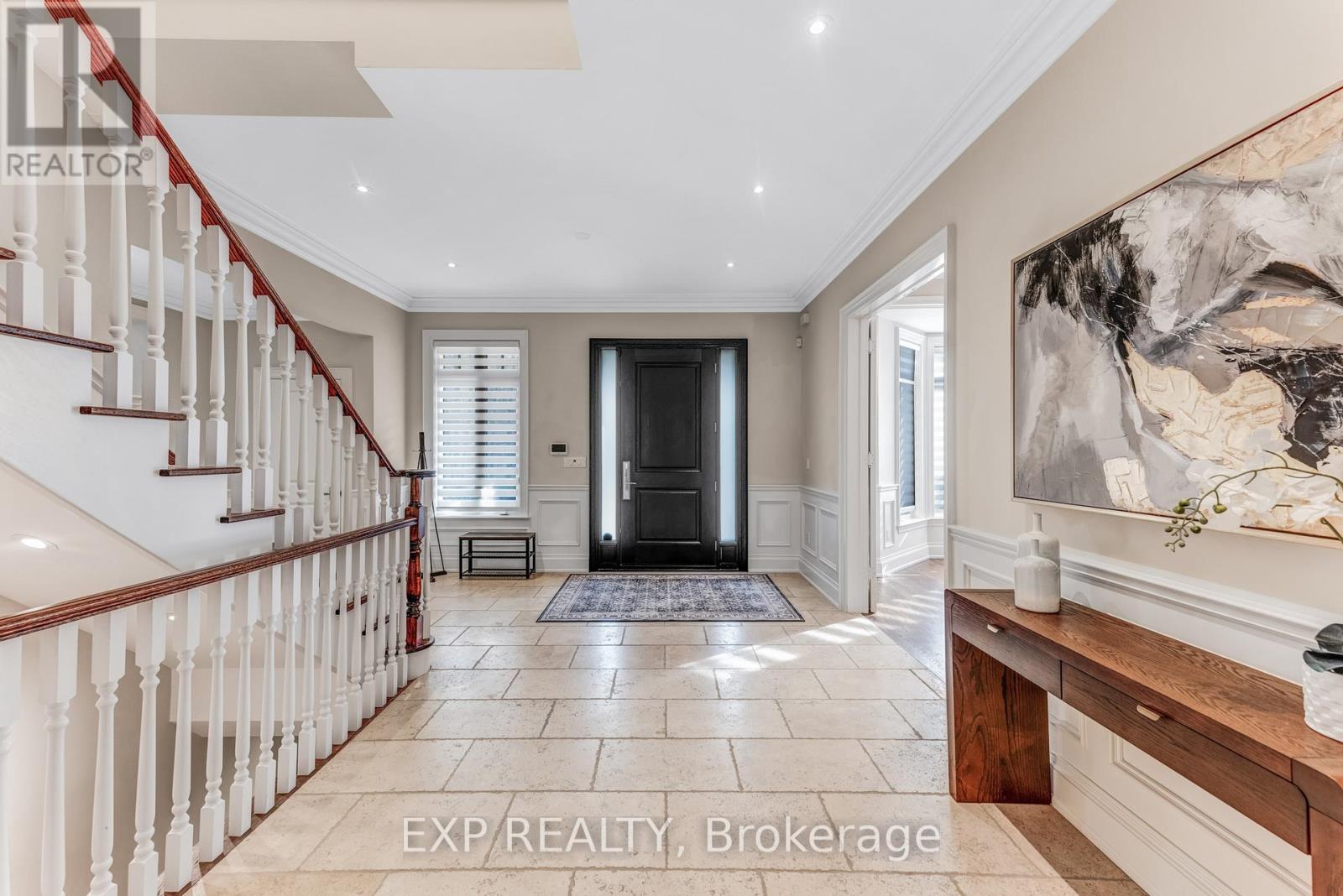 Residential in Whitchurch-Stouffville (Stouffville) 3
