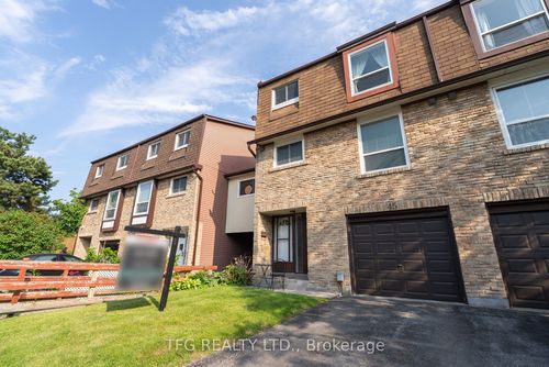 45-222 Pearson St, Oshawa, ON, L1G7C6 | Card Image