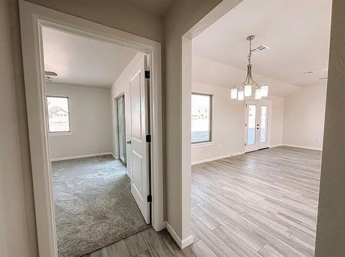 210 S Noble Ave, Hinton, OK, 73047 | Card Image