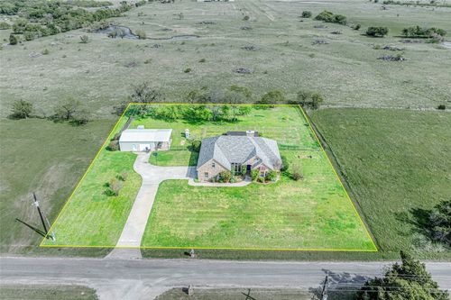 2472 Gibbons Rd, Sherman, TX, 75092-6319 | Card Image
