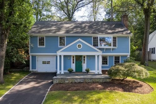 8 Forest Rd, Darien, CT, 06820-3813 | Card Image