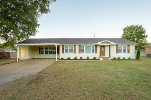 1005 Davison Ave, Muscle Shoals, AL, 35661-2409 | Card Image