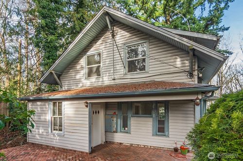 4729 Mount View Dr S, Seattle, WA, 98108-2126 | Card Image