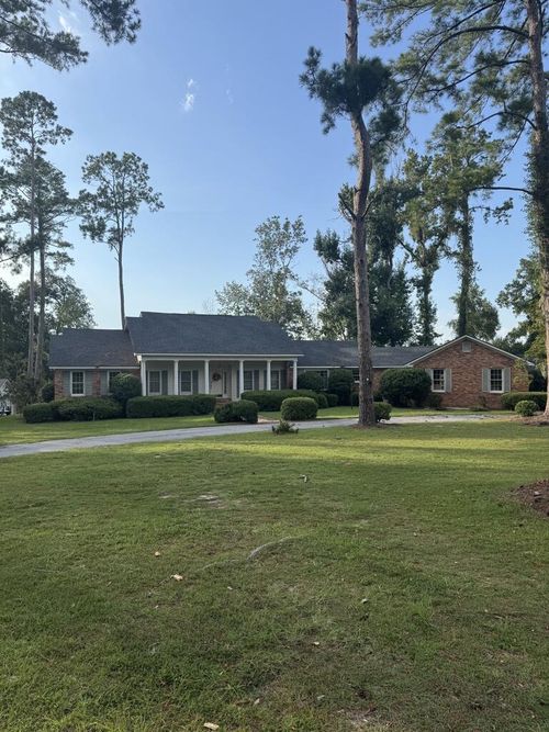 912 S Lakeshore Dr, Valdosta, GA, 31605-7911 | Card Image