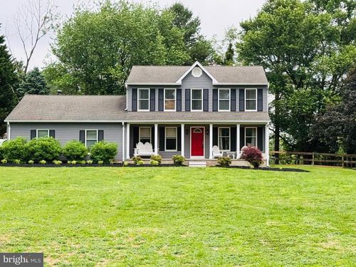 6652 Prestwick Dr, Highland, MD, 20777-9735 | Card Image