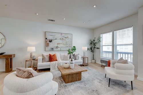 1908 Newbury Dr, Mountain View, CA, 94043-1782 | Card Image