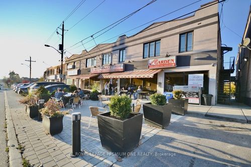 b-312 Rustic Rd, North York, ON, M6L1W5 | Card Image
