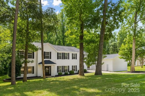 23-9027 Leah Meadow Ln, Charlotte, NC, 28227-5682 | Card Image