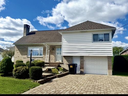 1722 Dundee Ln, Johnstown, PA, 15905-1819 | Card Image