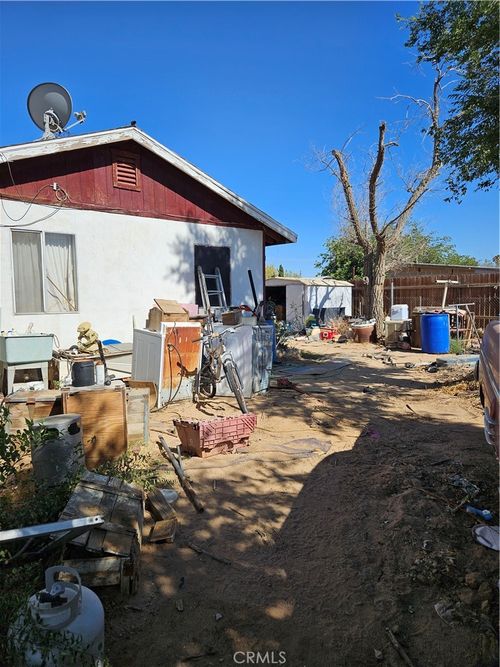 18652 Bellflower St, Adelanto, CA, 92301-1827 | Card Image