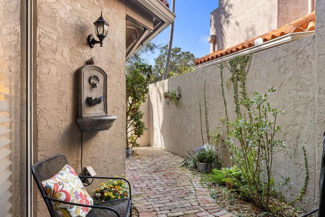 APT-3 - 200 Cocoanut Ave, Townhouse with 2 bedrooms, 3 bathrooms and null parking in Sarasota FL | Image 13