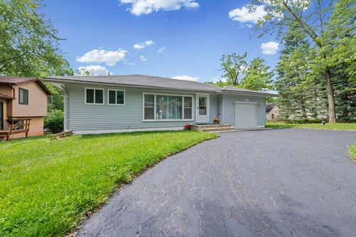 6777 Dandison Blvd, West Bloomfield, MI, 48324-2815 | Card Image