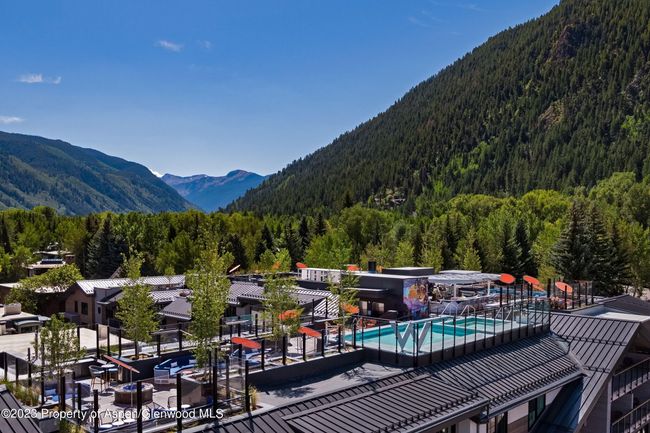 F10-1-10 - 550 S Spring St, Condo with 3 bedrooms, 4 bathrooms and 1 parking in Aspen CO | Image 55