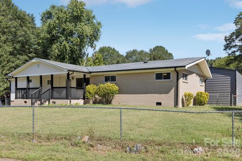 1024 Old Mountain View Rd, Mount Holly, NC, 28120-1288 | Card Image