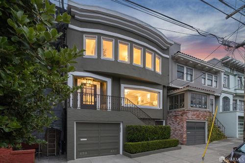 560 18th Ave, San Francisco, CA, 94121-3111 | Card Image