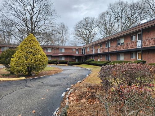 apt-3-72 W Shore Rd, Warwick, RI, 02889-1150 | Card Image