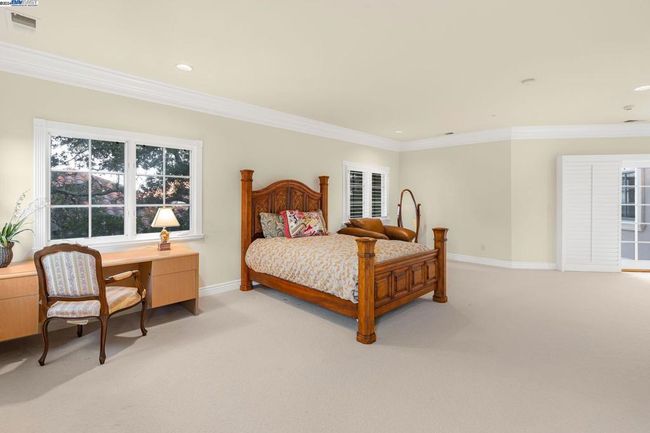 11 La Strada Ct, House other with 5 bedrooms, 5 bathrooms and 2 parking in Burlingame CA | Image 55
