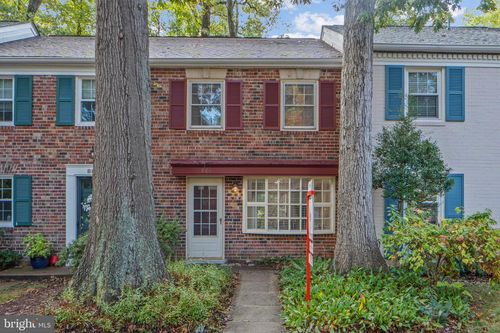 24-881-881 Azalea Dr, ROCKVILLE, MD, 20850-2018 | Card Image