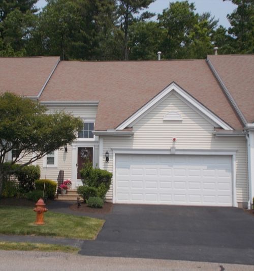 38-38 Stonebridge Dr, Hanson, MA, 02341-3104 | Card Image