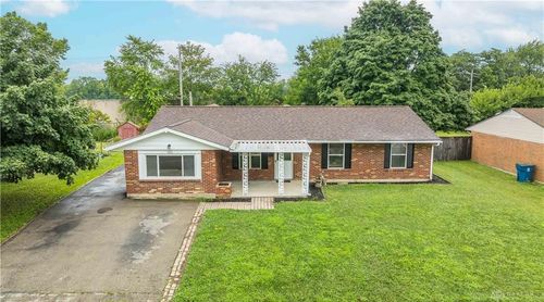 7221 Serpentine Dr, Dayton, OH, 45424-2315 | Card Image