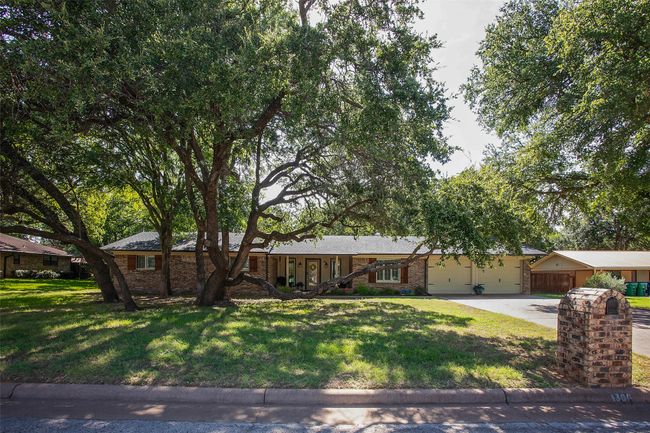 1309 Cliff Dr, House other with 3 bedrooms, 3 bathrooms and null parking in Graham TX | Image 19
