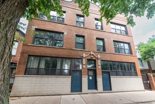 1s-1350 Wolcott Ave, Chicago, IL, 60622-3352 | Card Image