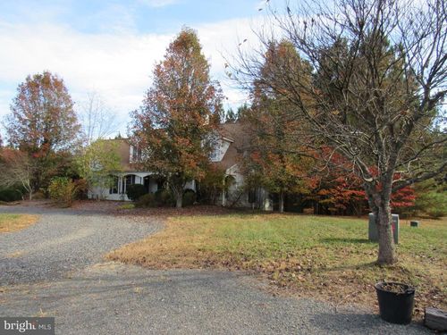 4085 Sumerduck Rd, SUMERDUCK, VA, 22742-2133 | Card Image