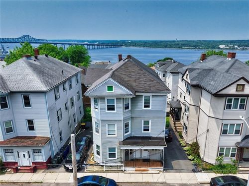 62 School St, Fall River, MA, 02720-3426 | Card Image