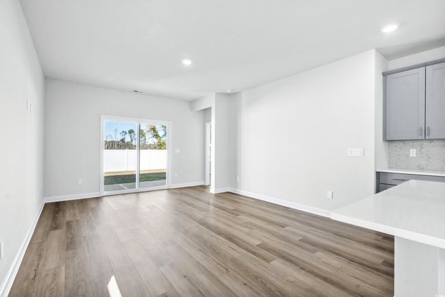 8253 Vibrant Loop, House other with 3 bedrooms, 2 bathrooms and 4 parking in Longs SC | Image 6