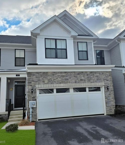 27 Wisteria Ct, Monroe, NJ, 08831-7304 | Card Image