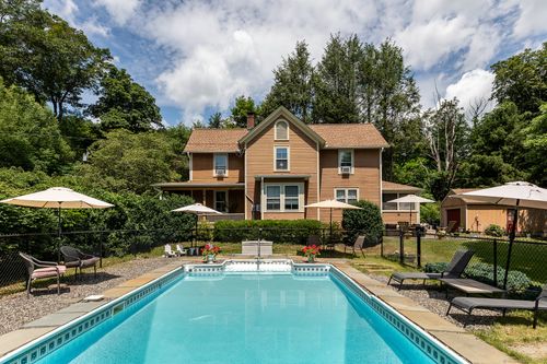 14 Cook St, Washington Depot, CT, 06794-1508 | Card Image