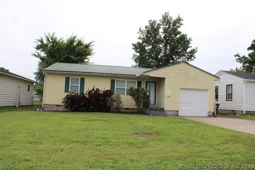 4010 44th St, Tulsa, OK, 74107-6334 | Card Image