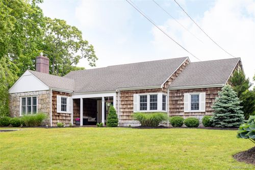 115 Shore Rd, Patchogue, NY, 11772-2559 | Card Image