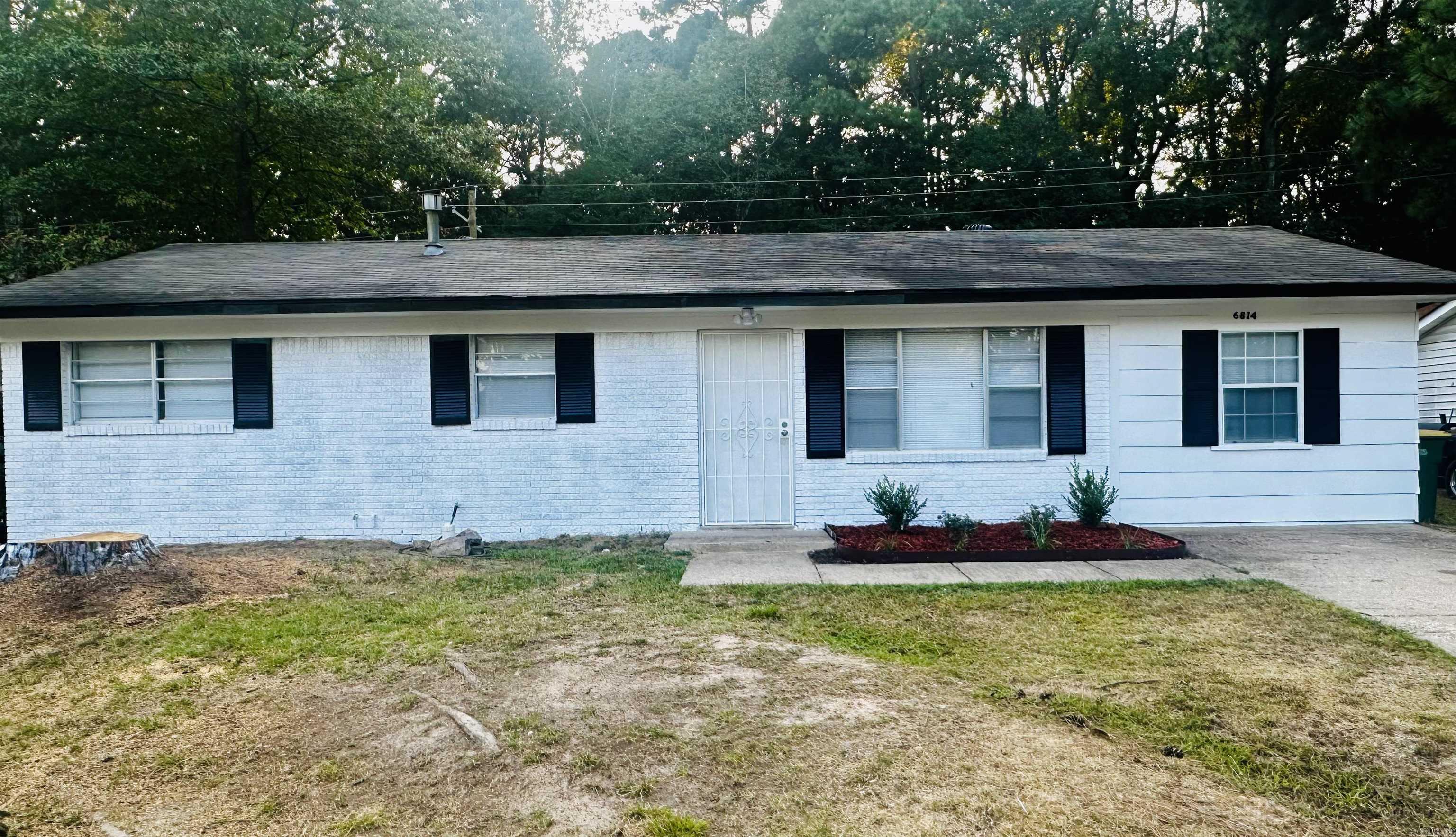 Carolina Dr, Little Rock, AR 72209