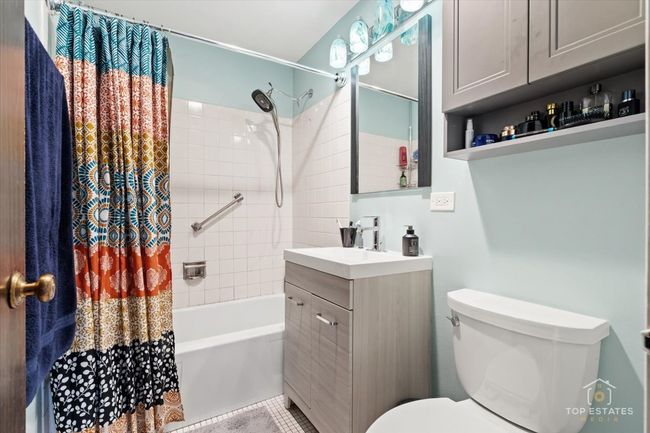 APT-209 - 1550 Sandpebble Dr, Condo with 2 bedrooms, 2 bathrooms and null parking in Wheeling IL | Image 18