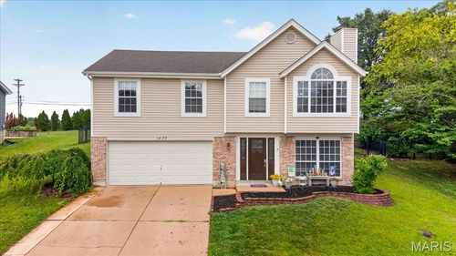 1873 Fox Pointe Dr, Arnold, MO, 63010-2859 | Card Image