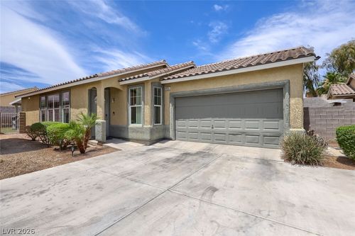 4953 Miners Ridge Dr, Las Vegas, NV, 89122-8128 | Card Image
