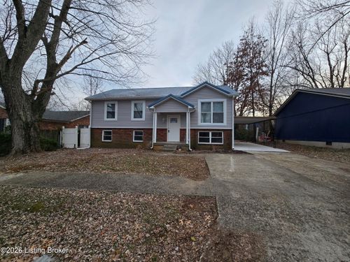 2560 Vonoa Dr, Radcliff, KY, 40160-9712 | Card Image